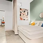 Premium Farbenfrohes Urban Hideaway & Parkplatz * Βερολίνο