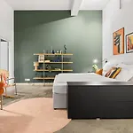 Premium Farbenfrohes Urban Hideaway & Parkplatz Apartamento