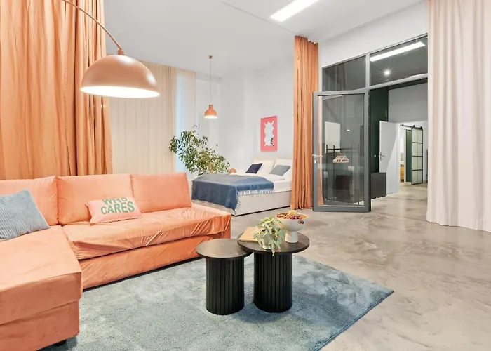 Premium Farbenfrohes Urban Hideaway & Parkplatz * Niederdorla