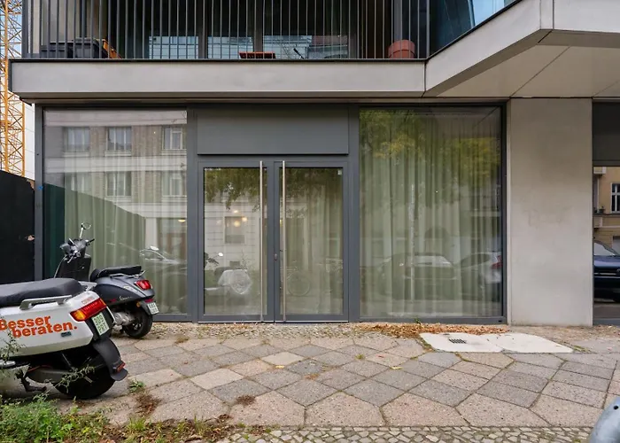 Premium Farbenfrohes Urban Hideaway & Parkplatz *